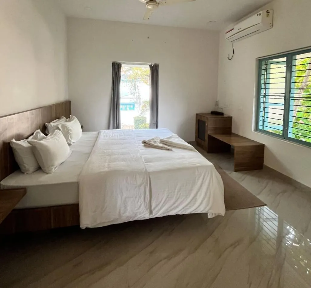 Paddle Cult Surf & Yoga Hotel Varkala