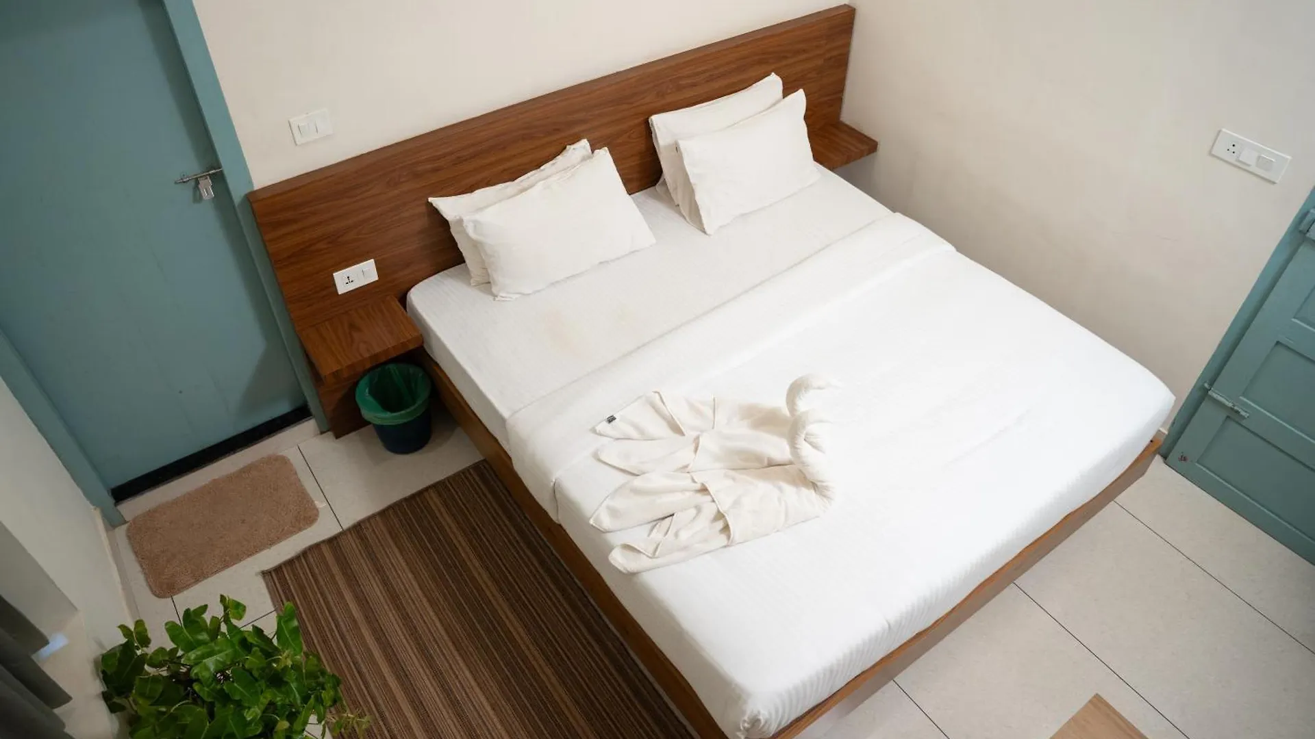 ****  Paddle Cult Surf & Yoga Hotel Varkala India