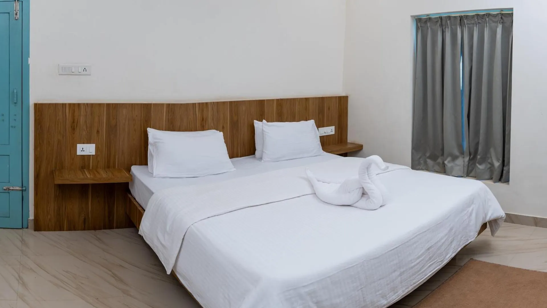 Paddle Cult Surf & Yoga Hotel Varkala